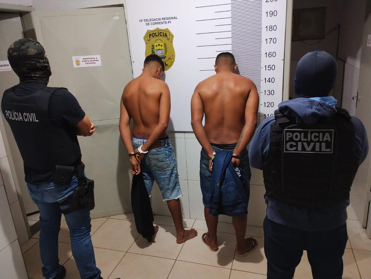 Suspeitos são irmãos já foram presos por tráfico de drogas e posse irregular de arma de fogo.