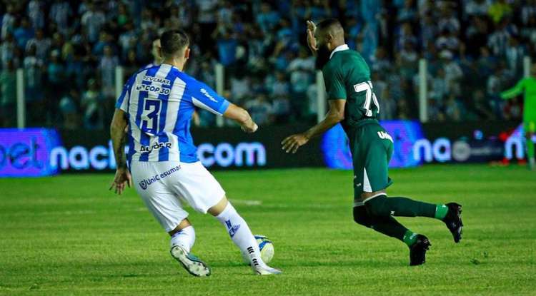 Goiás fez o gol de empate contra o Paysandu aos 39 minutos do segundo tempo