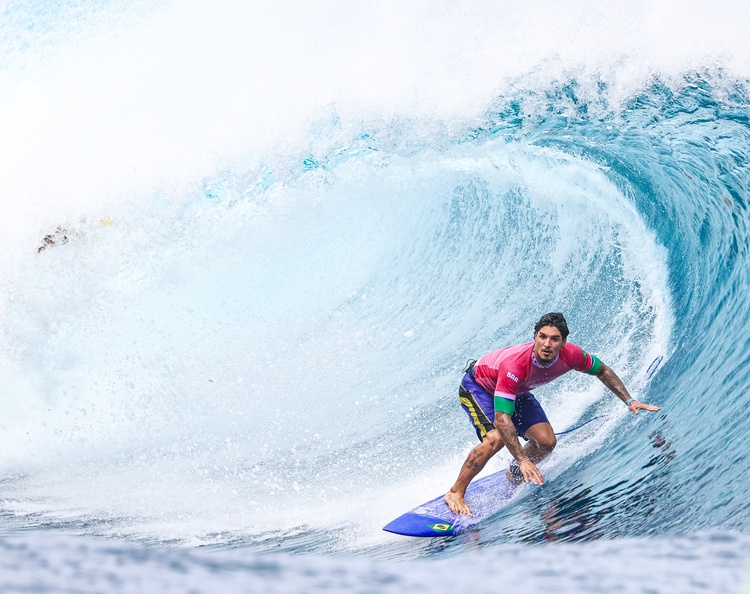 Gabriel Medina chega às quartas nos Jogos Olímpicos