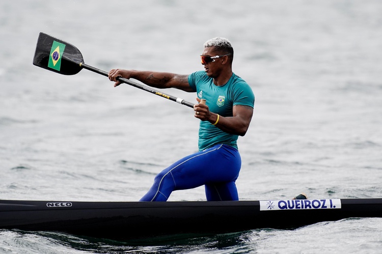 Isaquias Queiroz é medalha de prata no C1 1000m em Paris 2024